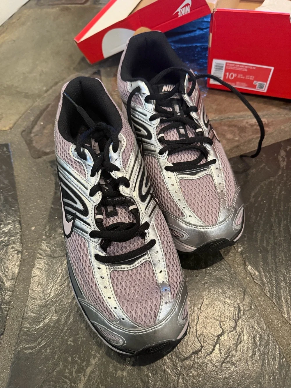 Nike lavender silver mesh moto 2K
